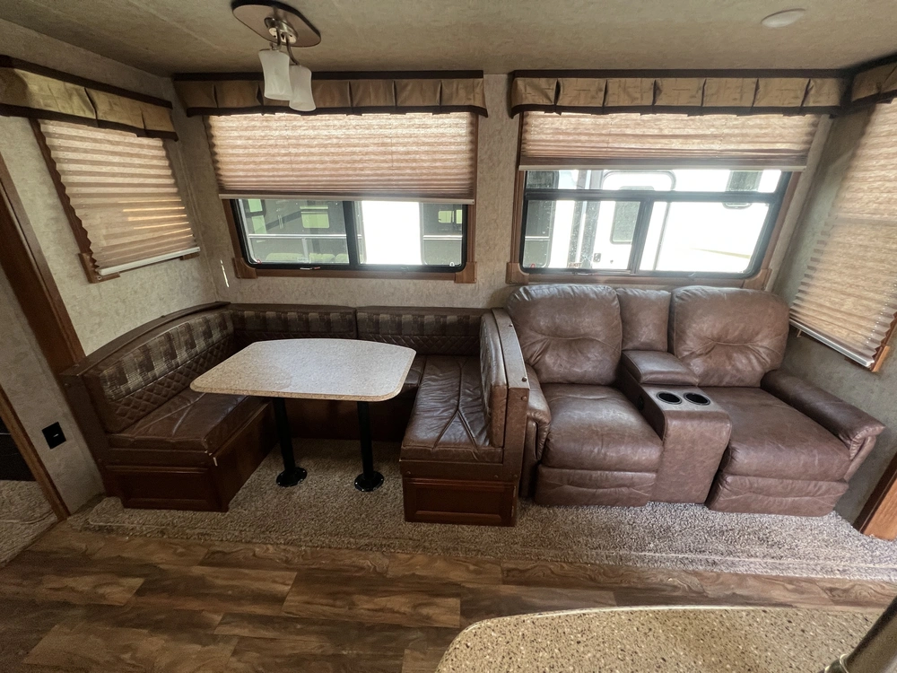 2017 Forest River Crusader 370bhq alt