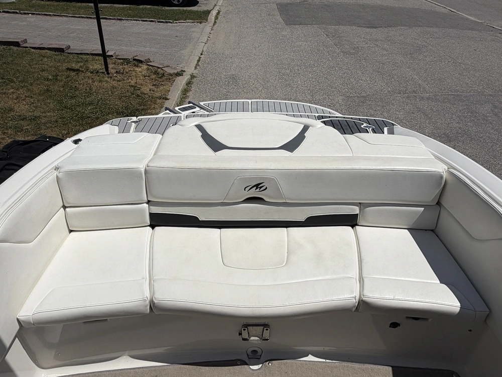 Monterey Boats 204 Sf 2012 alt
