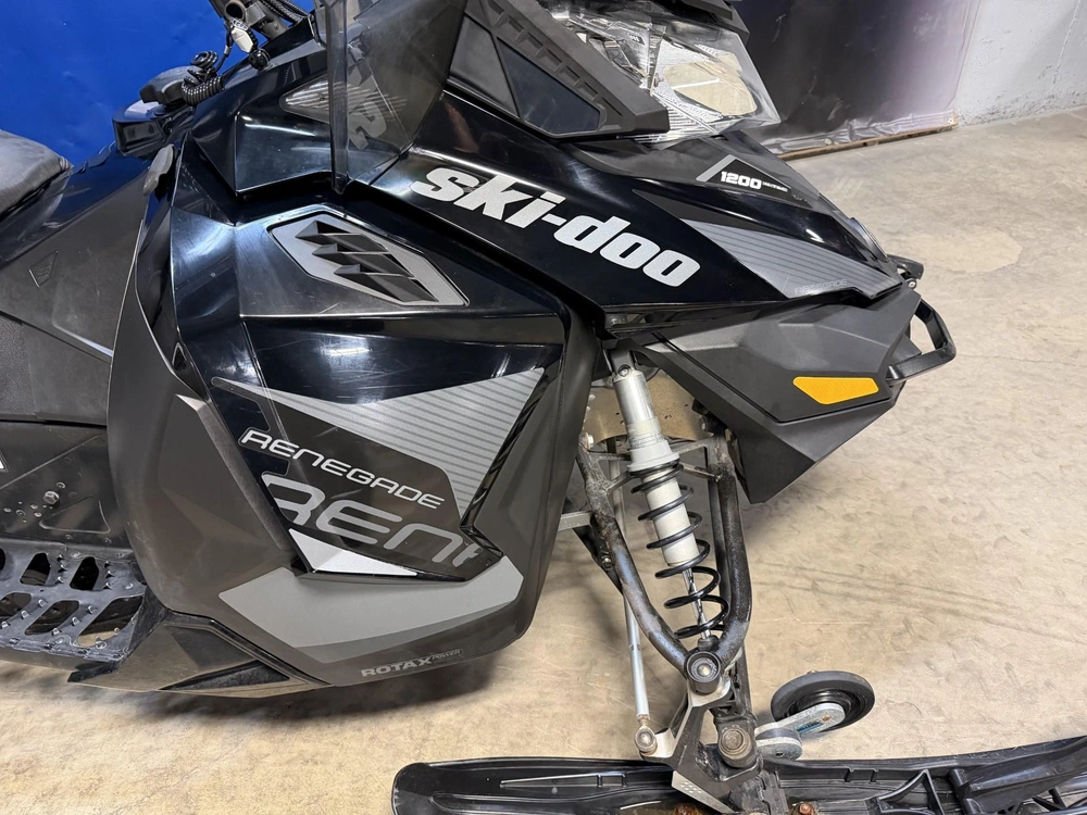 Ski-doo Renengade Adrenaline 1200 2017 alt