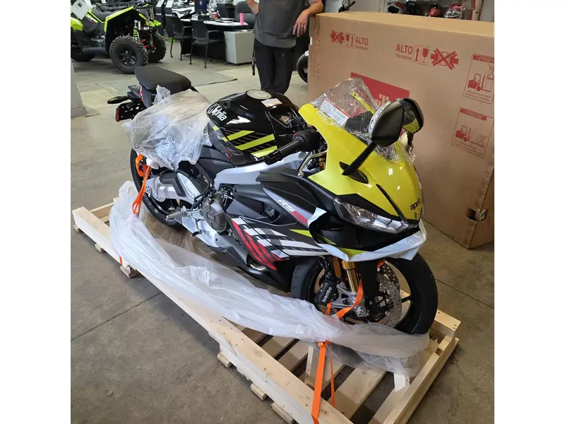 2027 Aprilia RS 660 Factory