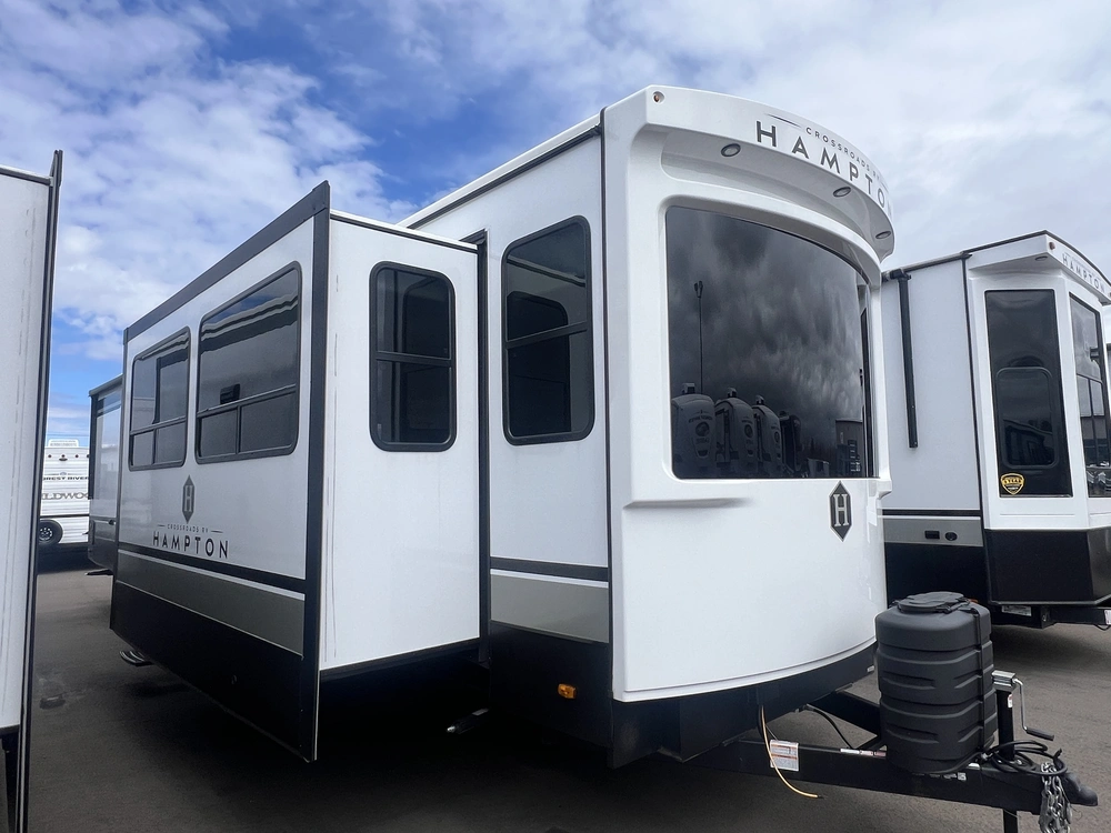 2026 Crossroads Rv Hampton 372fdb alt