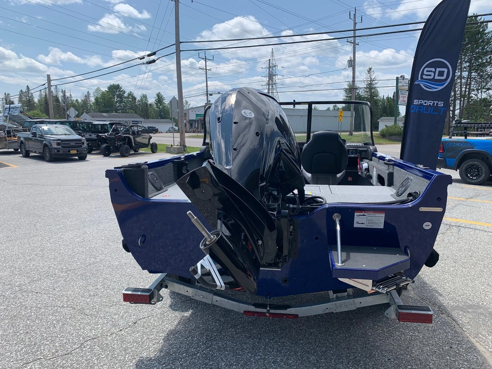 Crestliner 1650 Hawk Wt 2027 alt