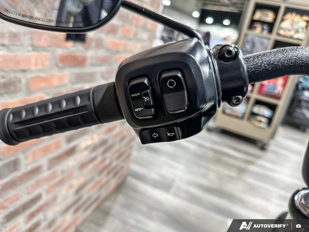 2026 Harley-davidson Street Bob alt