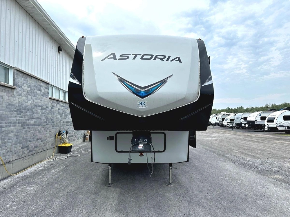 Dutchmen Astoria 3013bhf 2018 alt