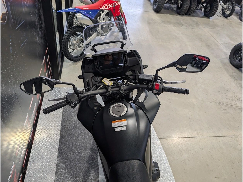 Honda Nx500 2025 alt