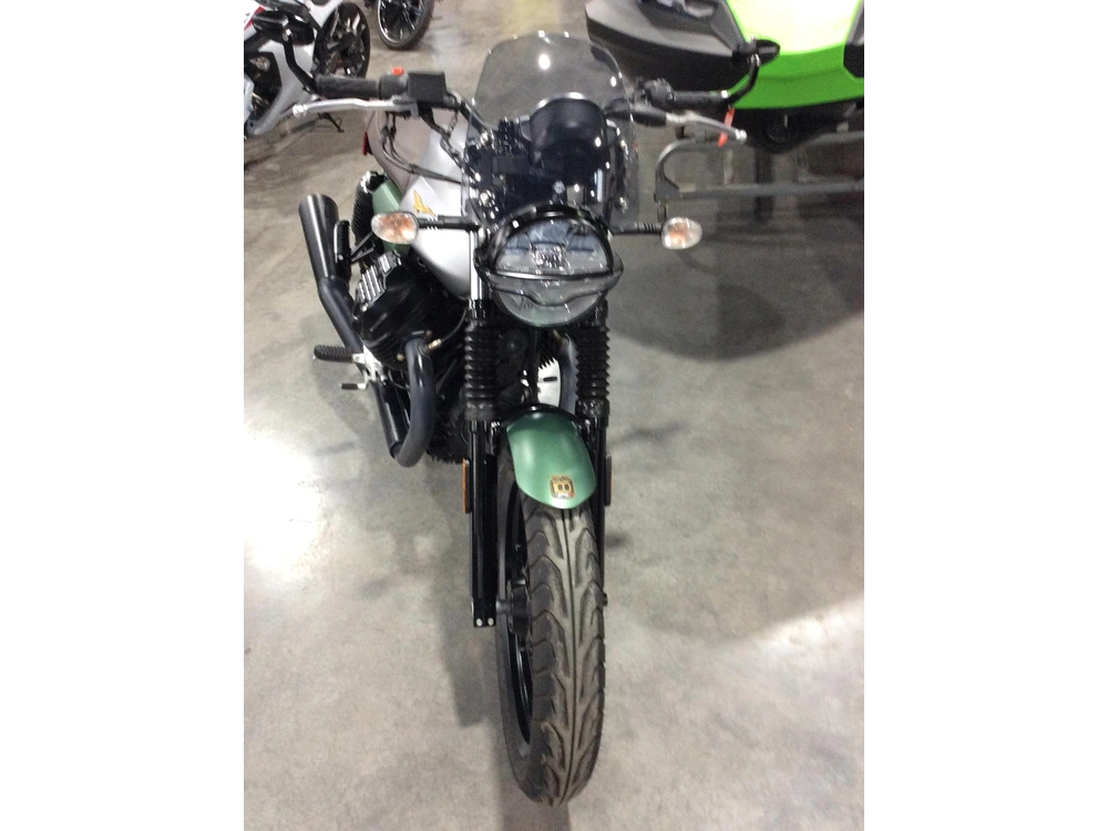 Moto Guzzi V7 Stone Abs 2022 alt