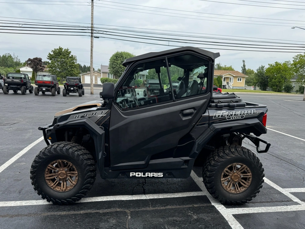Polaris General 1000 Deluxe 2019 alt
