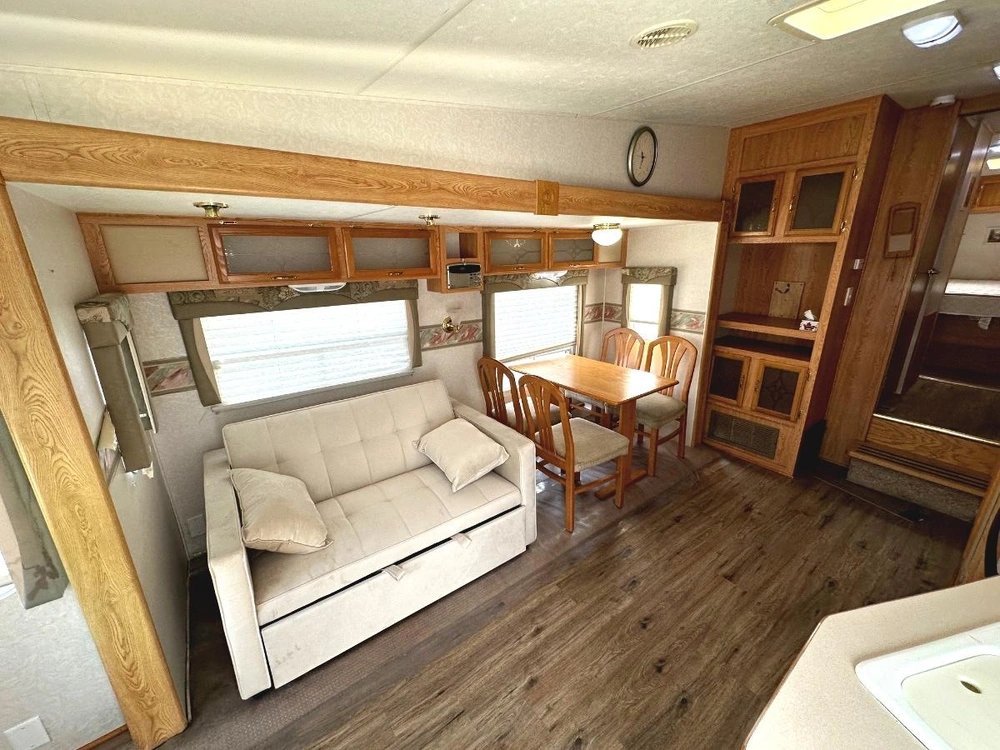 2004 Crossroads Cruiser 27rl alt