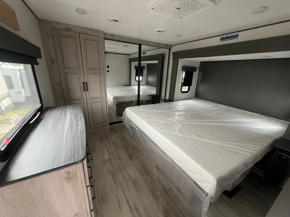 2024 Keystone Rv Apline Avalanche Edition 346 Fl alt