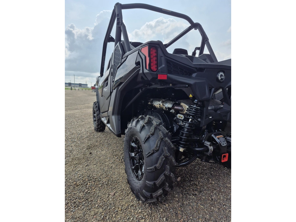 2026 Can-am Maverick Trail Dps 1000 Triple Black alt