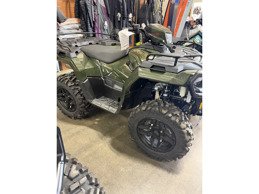 2026 Polaris Sportsman 570 Premium - 40th Anniv Ed Treeline Green Metallic alt