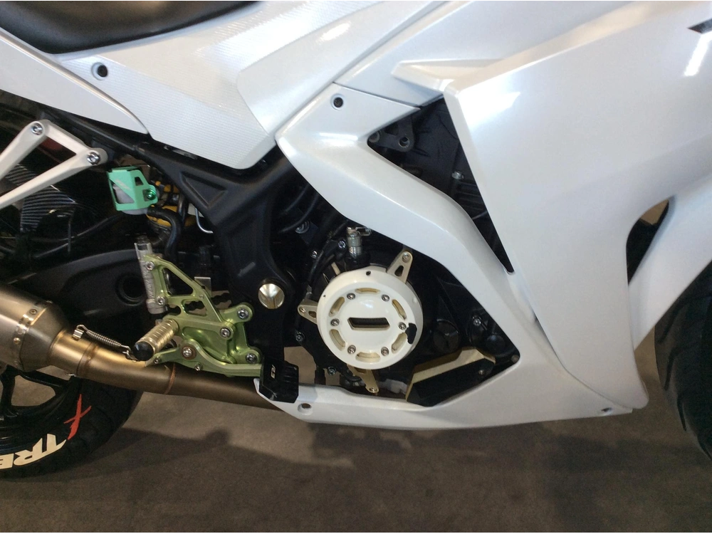 Yamaha R3 2017 alt