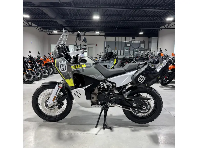 2027 Husqvarna NORDEN 901 EXPEDITIO