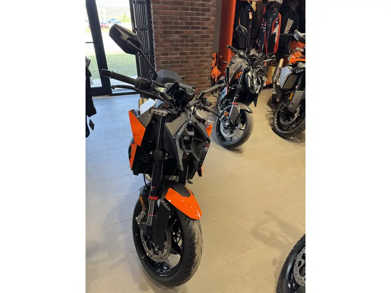 KTM 990 duke 2027
