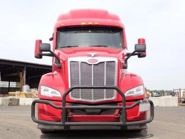 Peterbilt 579 2024