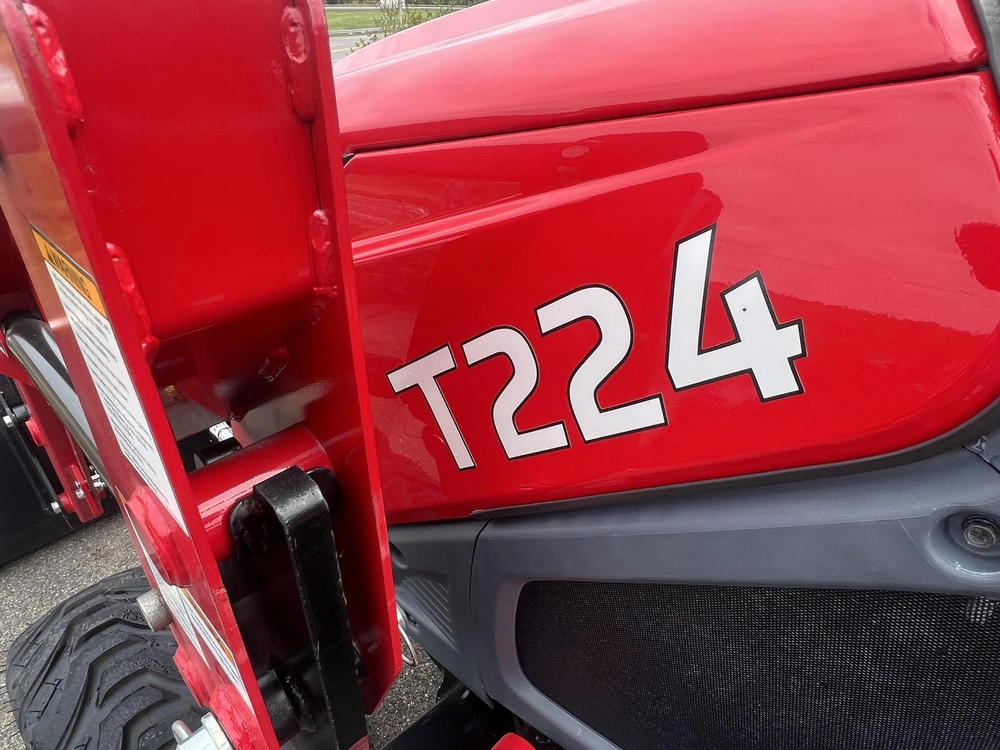2026 Tym T224 Hst Open alt