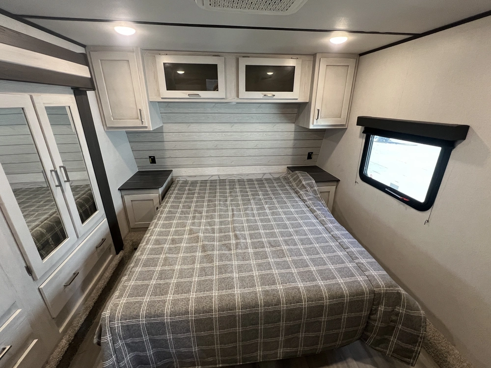 2022 Keystone Rv Sprinter 35 Bh alt