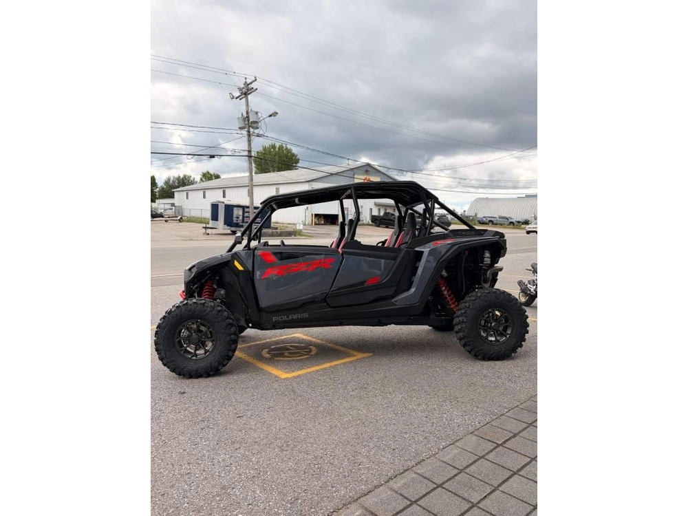Polaris Rzr Xp 4 1000 Ultimate 2026 alt