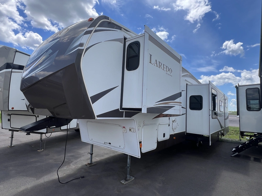2014 Keystone Rv Laredo 335tg alt