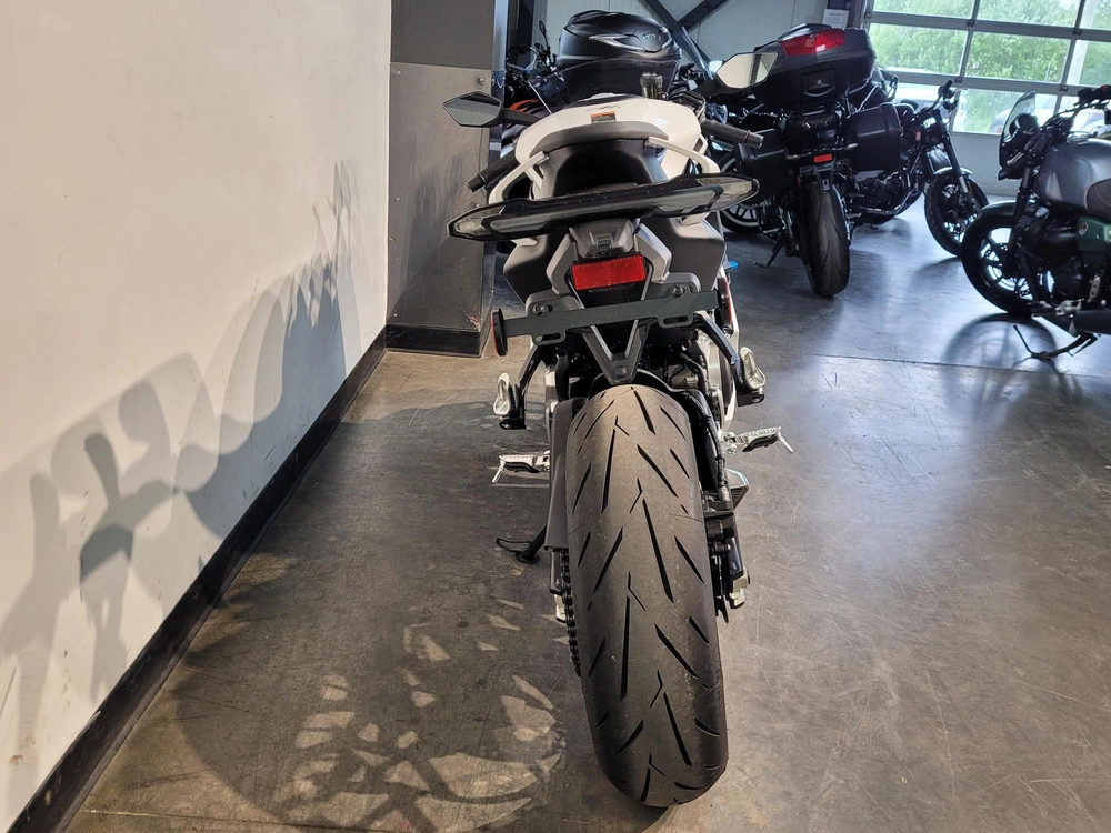 2026 Cfmoto 675 Ss alt