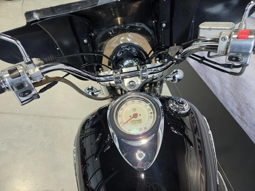 Yamaha V-star 2004 alt