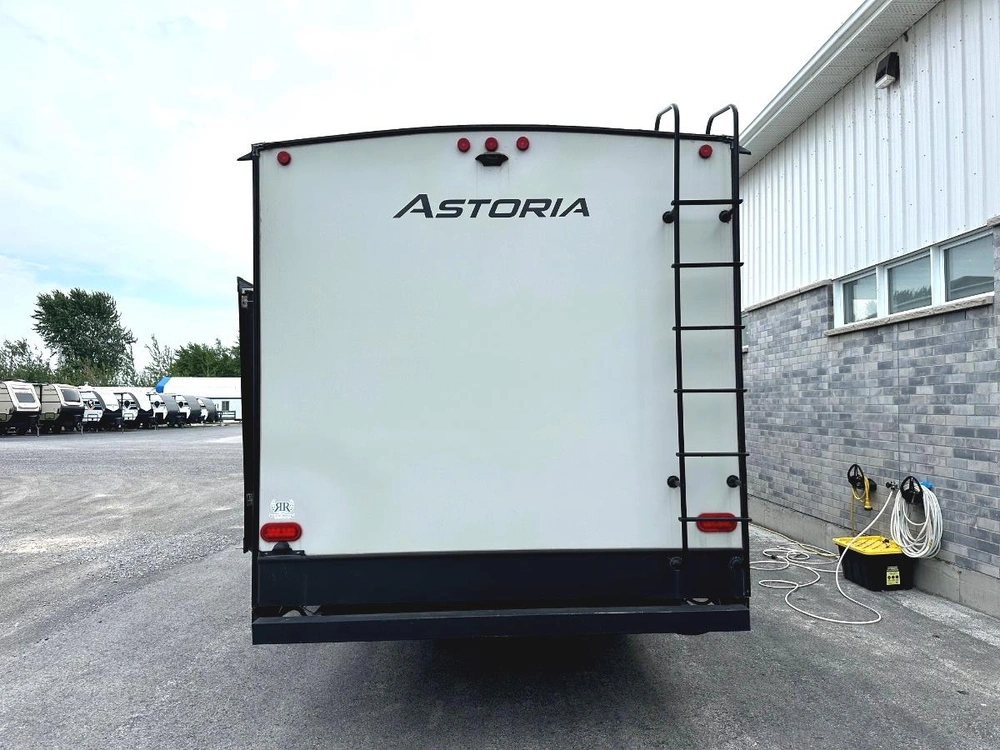 Dutchmen Astoria 3013bhf 2018 alt