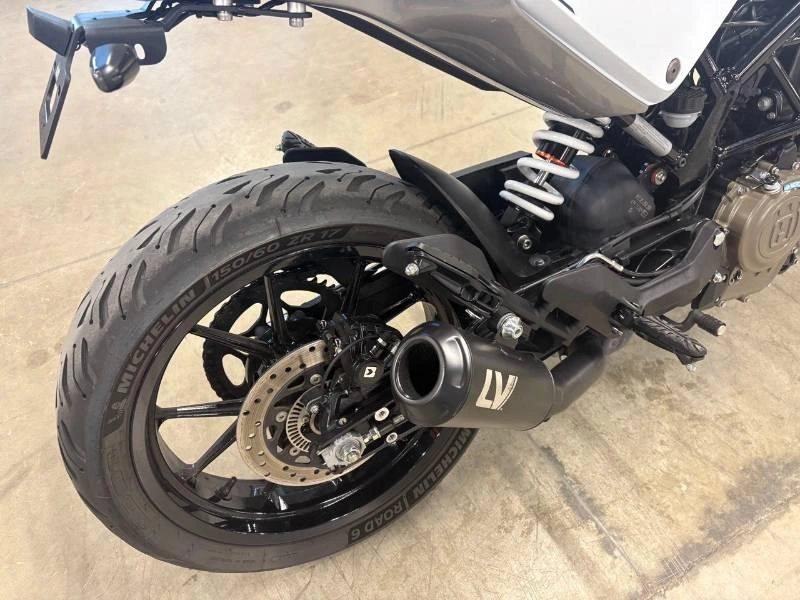 Husqvarna Vitpilen 401 Abs 2022 alt