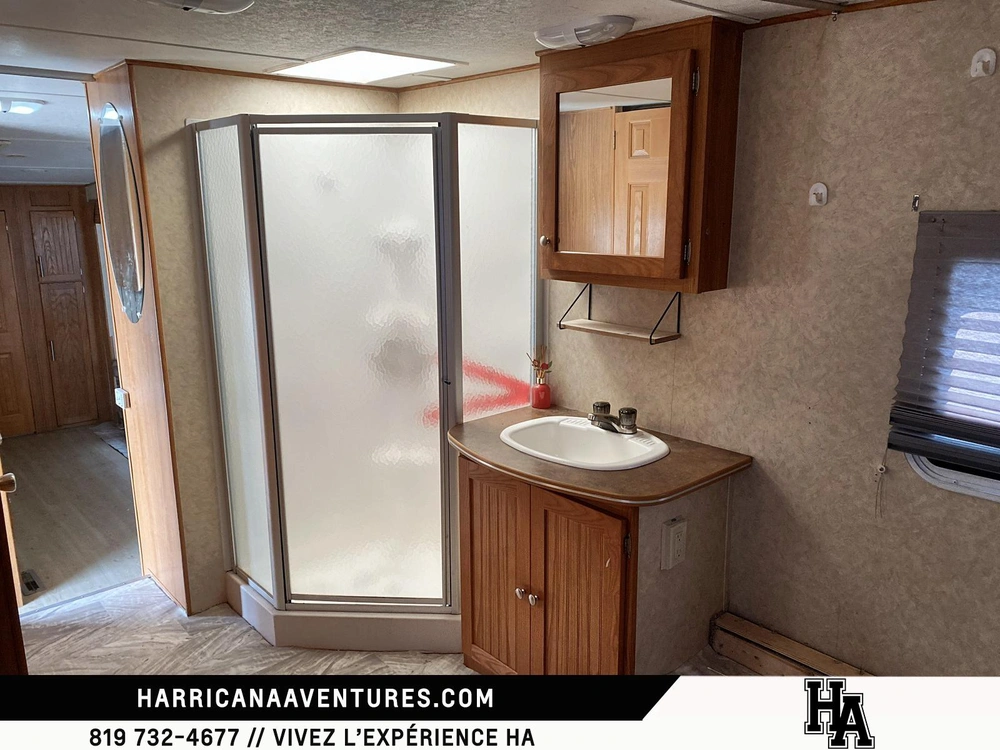 2008 R-vision Trail Bay 3528bh alt