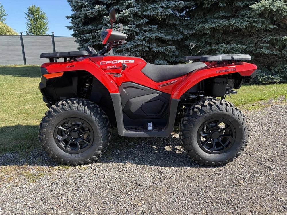 2026 Cfmoto Cforce 500 alt