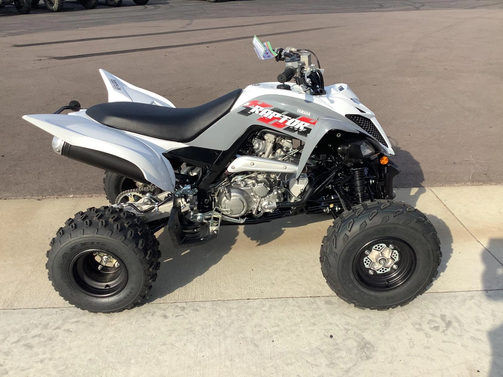 2026 Yamaha Raptor 700 alt
