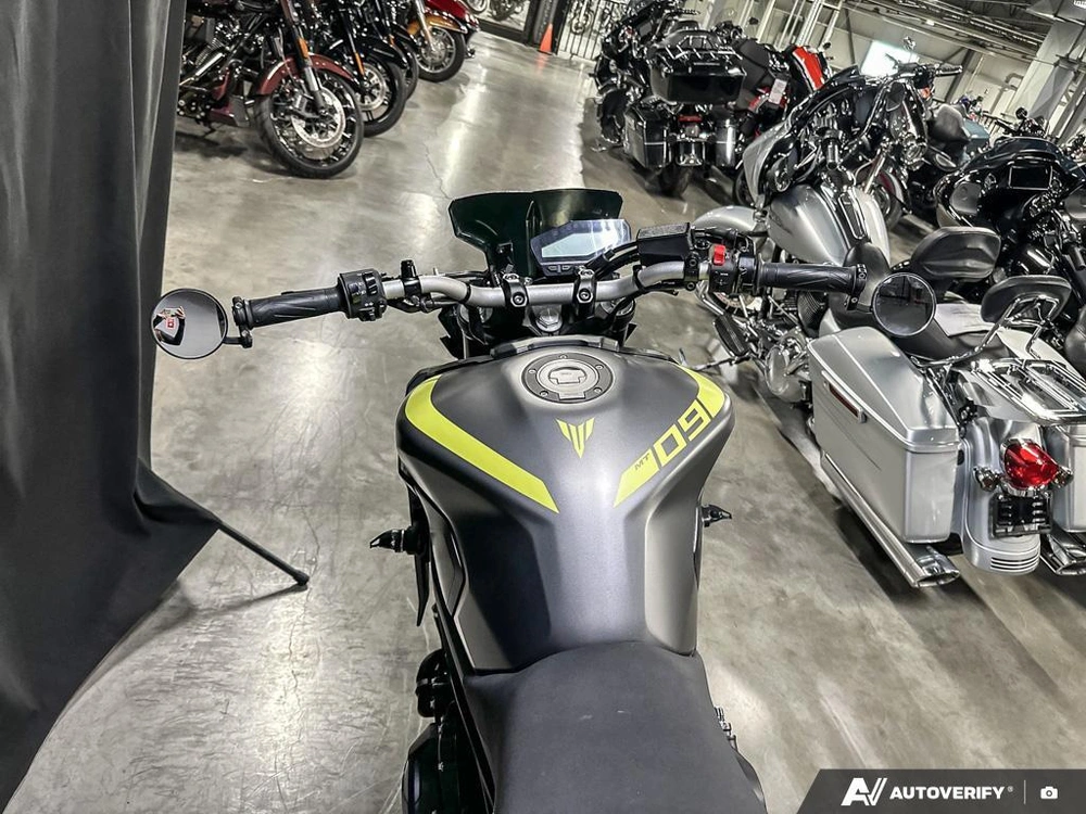 2018 Yamaha Mt09 alt
