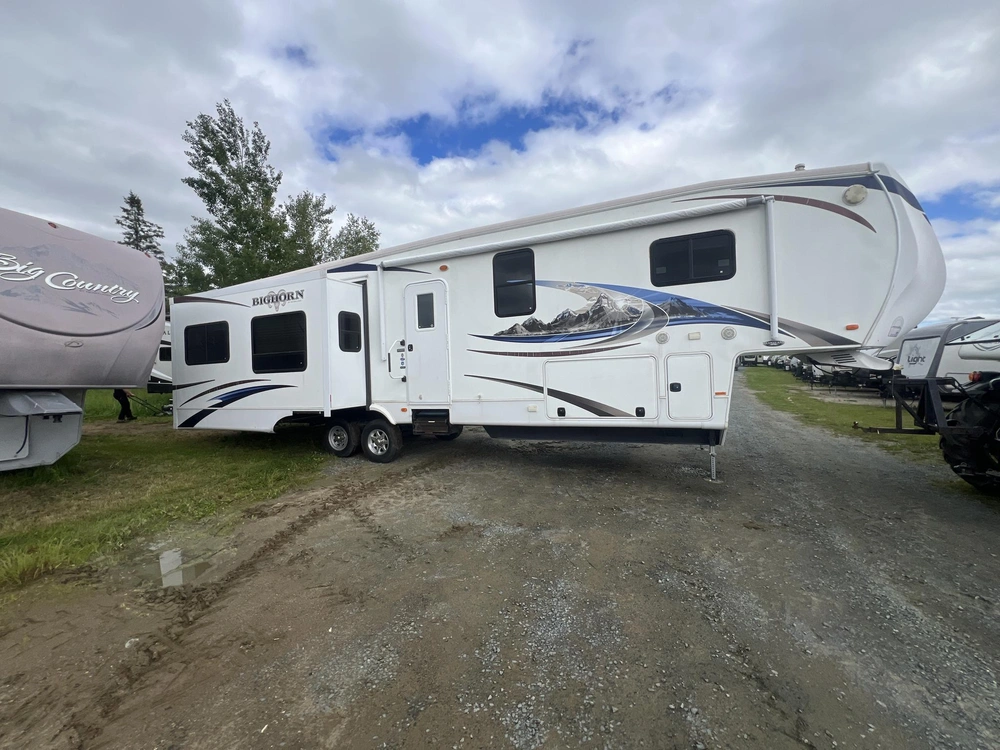 2012 Heartland Rv Big Horn 3610 Re alt