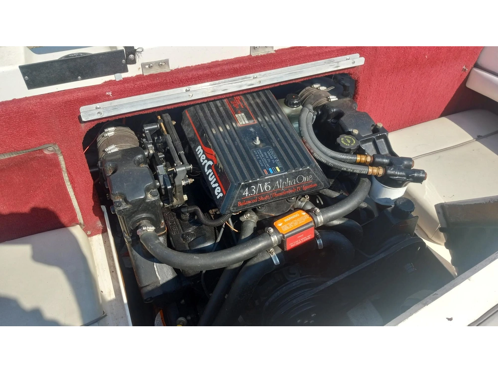 1995 Sea Ray 195 Br alt