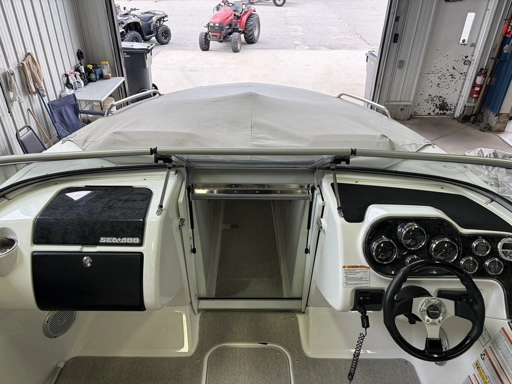 Sea-doo Challenger Se 230 2010 alt