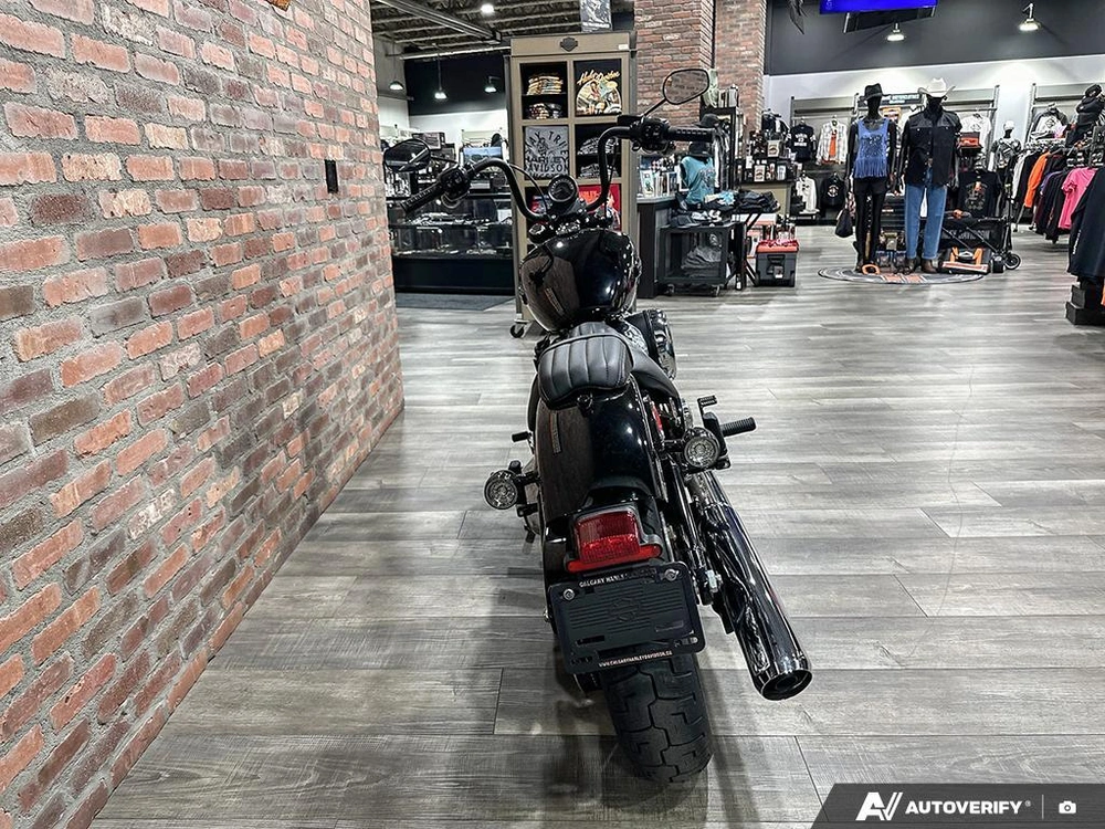 2026 Harley-davidson Street Bob alt
