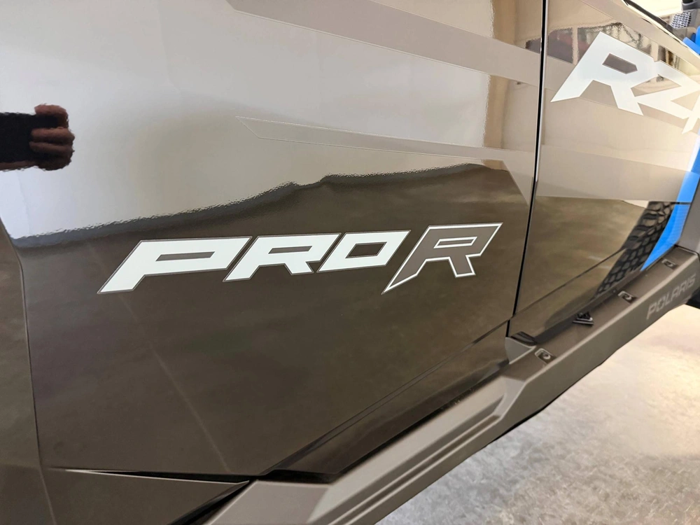 2026 Polaris Rzr Pro R 4 Ultra Edition Z26r4p2kbl alt