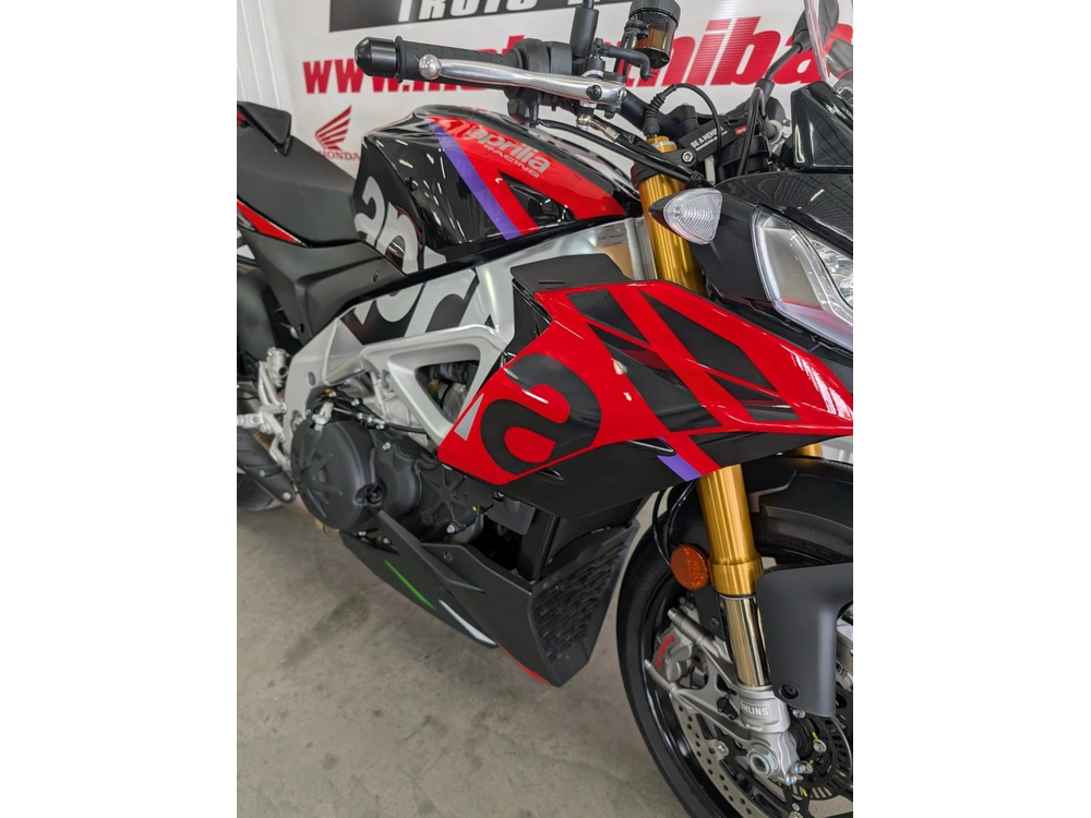 Aprilia Tuono V4 1100 Factory 2023 alt