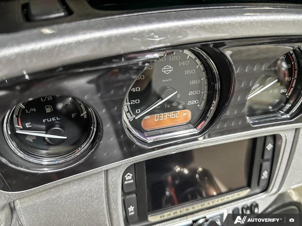 2014 Harley-davidson Flhtcse alt