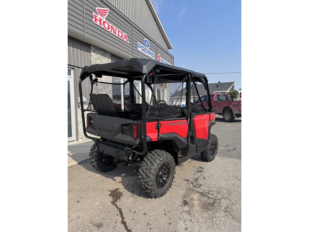 Honda Pioneer 1000 Deluxe 2026 alt