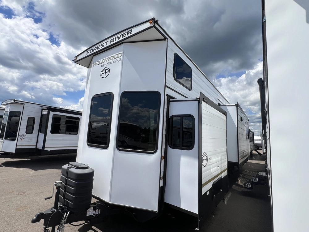 2026 Forest River Wildwood 42ice alt