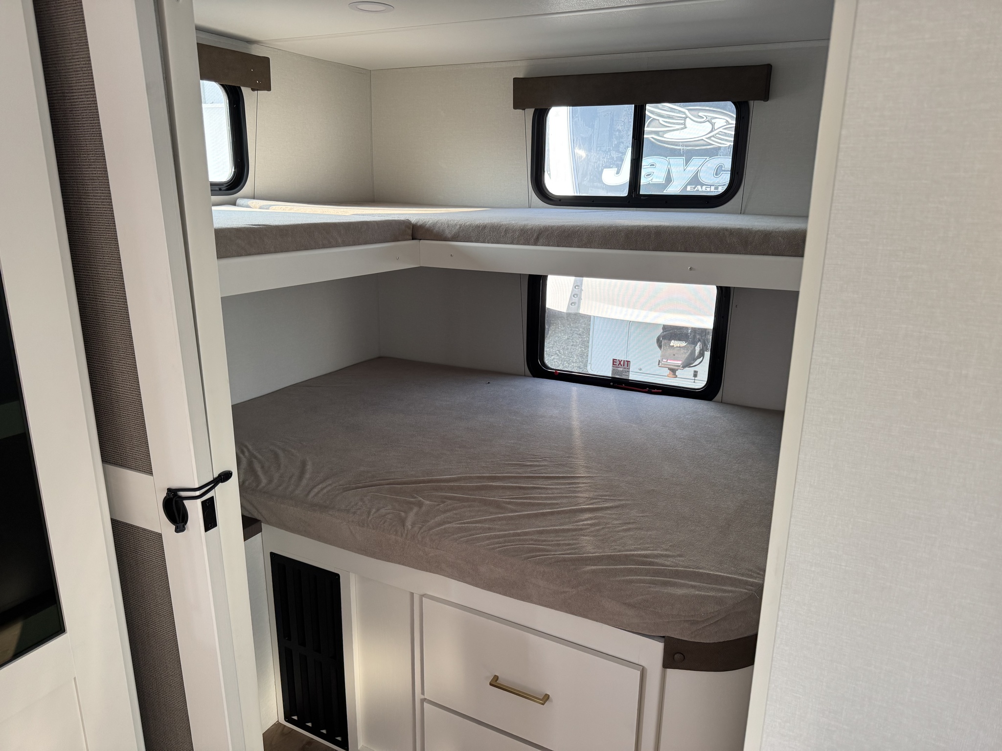 2027 Grand Design 295 qbt Transcend