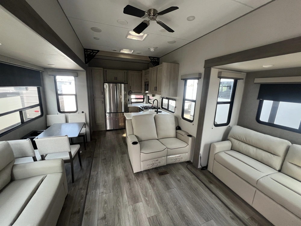 2026 Coachmen Catalina 44condo alt
