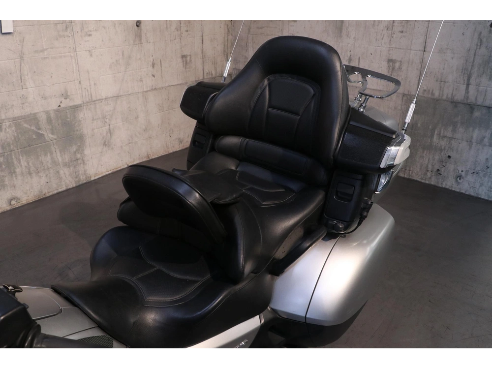 Honda Gl1800 Goldwing Air Bag 2016 alt