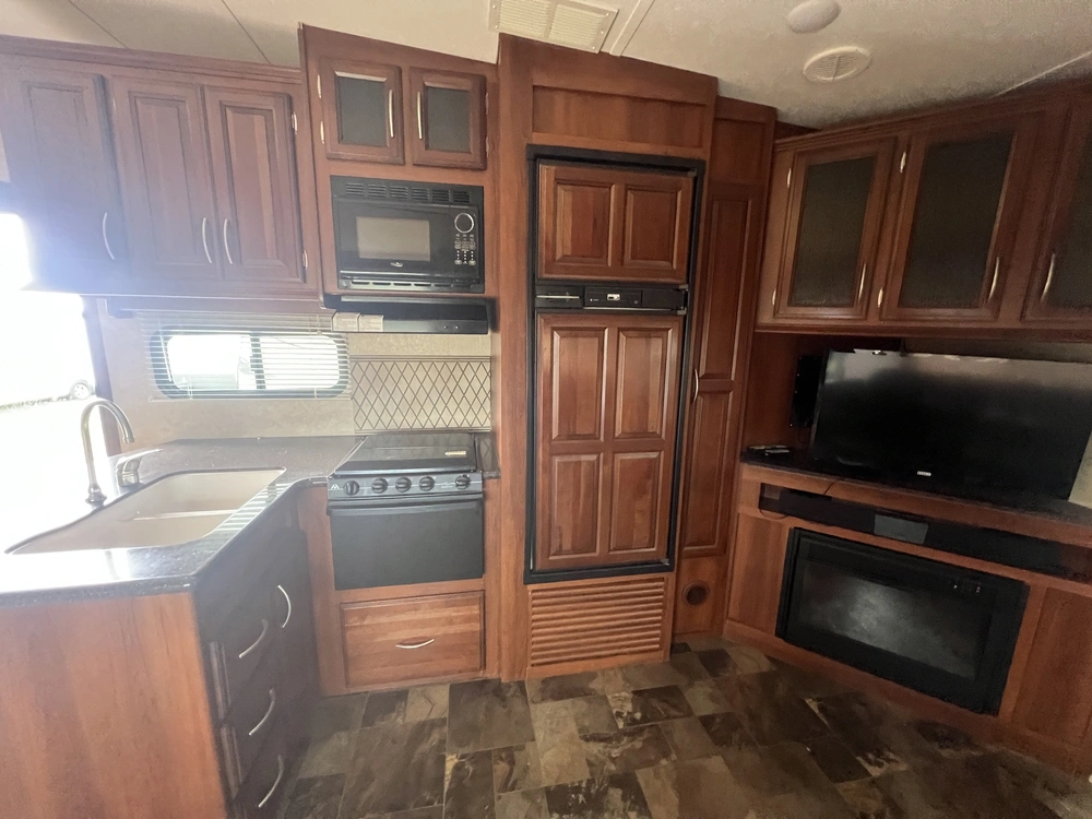 2014 Forest River Crusader 296 Bhs alt