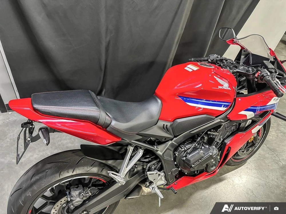 2025 Honda Cbr650ra alt