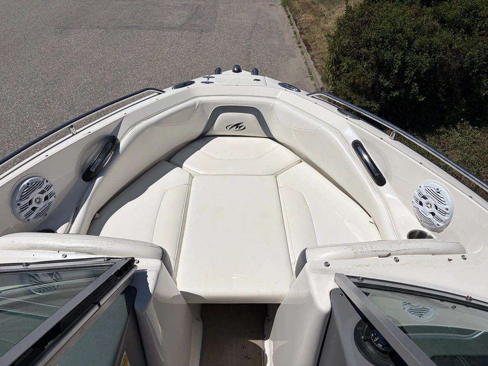 Monterey Boats 204 Sf 2012 alt
