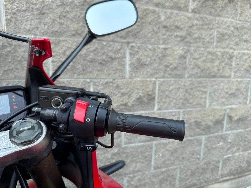 2020 Honda Cbr650r alt