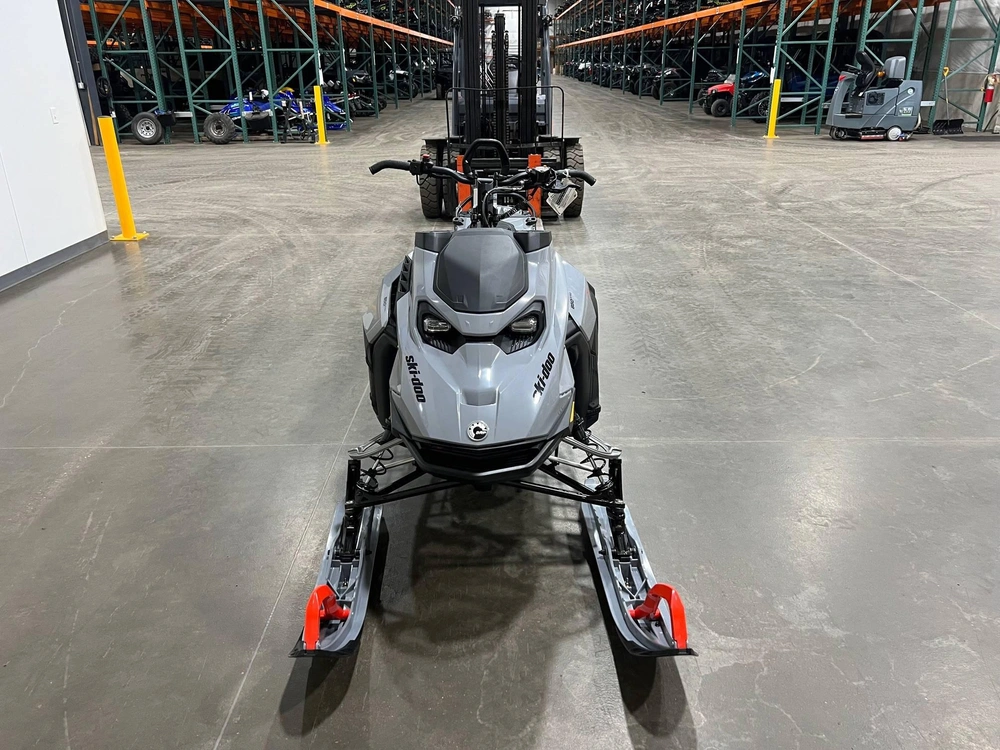 2026 Ski-doo Summit X 154 850 3" S alt