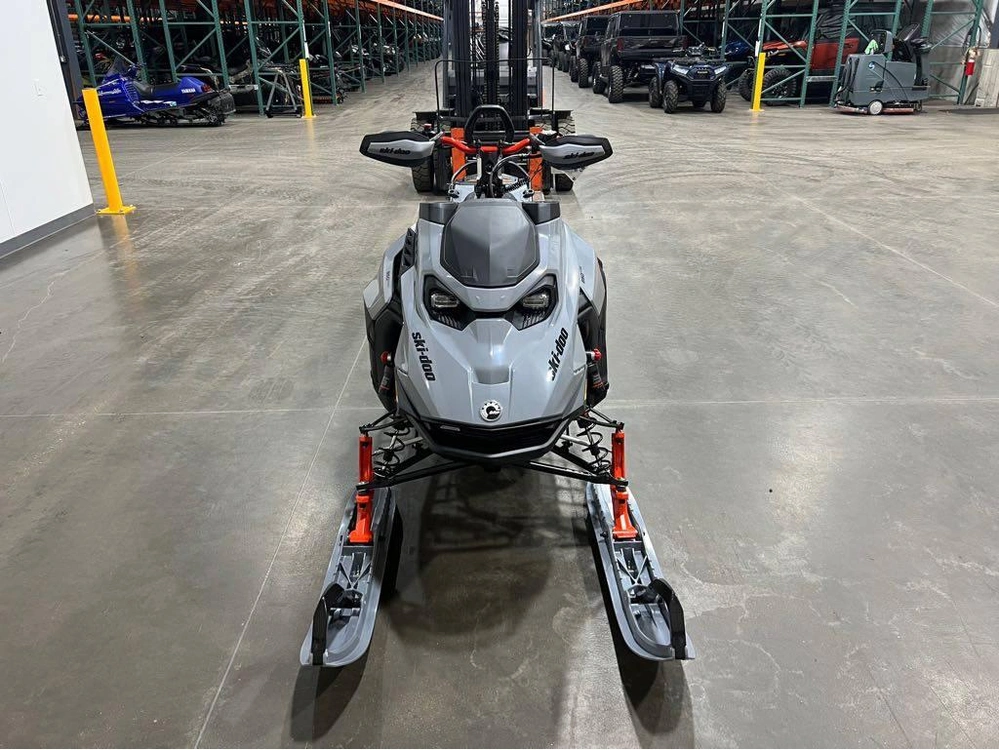 2026 Ski-doo Summit X W/ Expert Package 165 850 alt