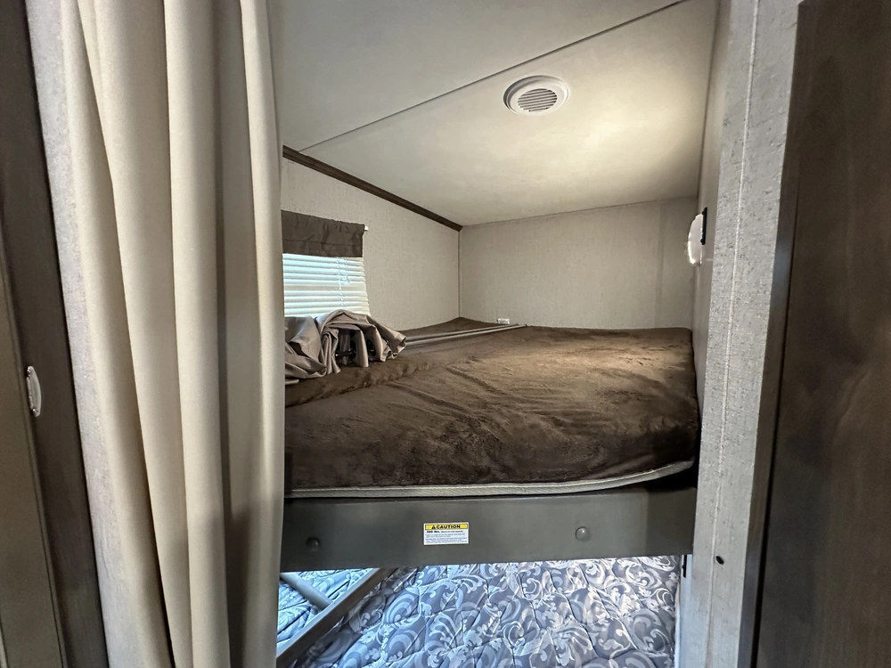 Dutchmen Astoria 3013bhf 2018 alt